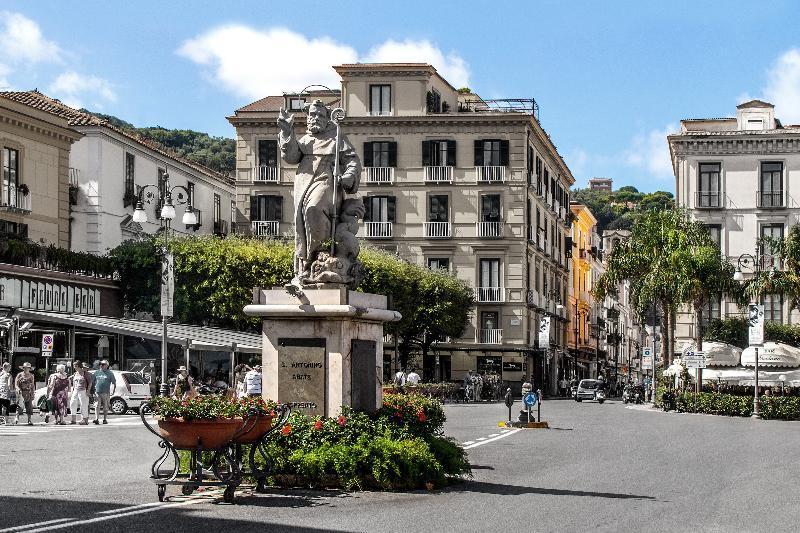Отель Palazzo Starace Сорренто Экстерьер фото