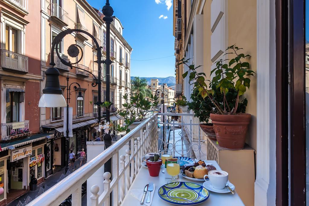 Отель Palazzo Starace Сорренто Экстерьер фото