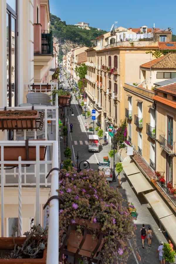 Отель Palazzo Starace Сорренто Экстерьер фото